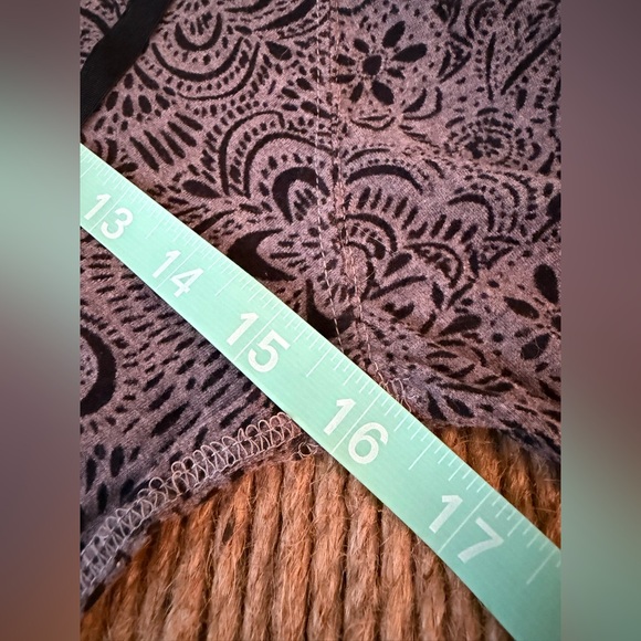 Athleta Sheer Black and Gray Patterned lightweight Hoodie - Picture 9 of 9